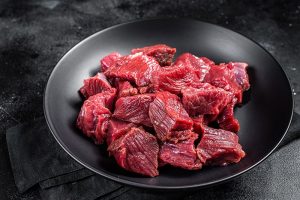 Can Cats Eat Venison? Vet Approved Facts & FAQ